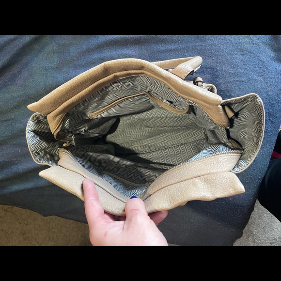 Light tan handbag - Picture 3 of 3